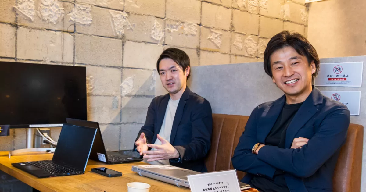 （左）小田急SCディベロップメント成岡さん（右）株式会社Agora 長谷部さん