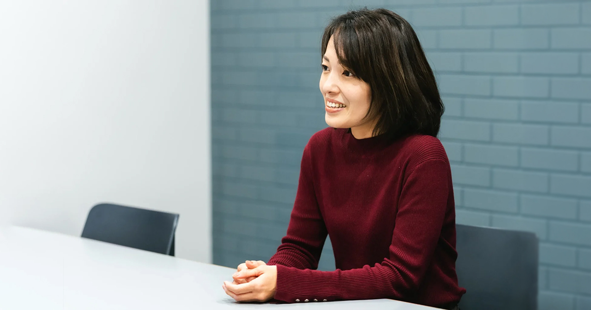 イメージ：英語講師・任意団体代表 平口 あずさ さん