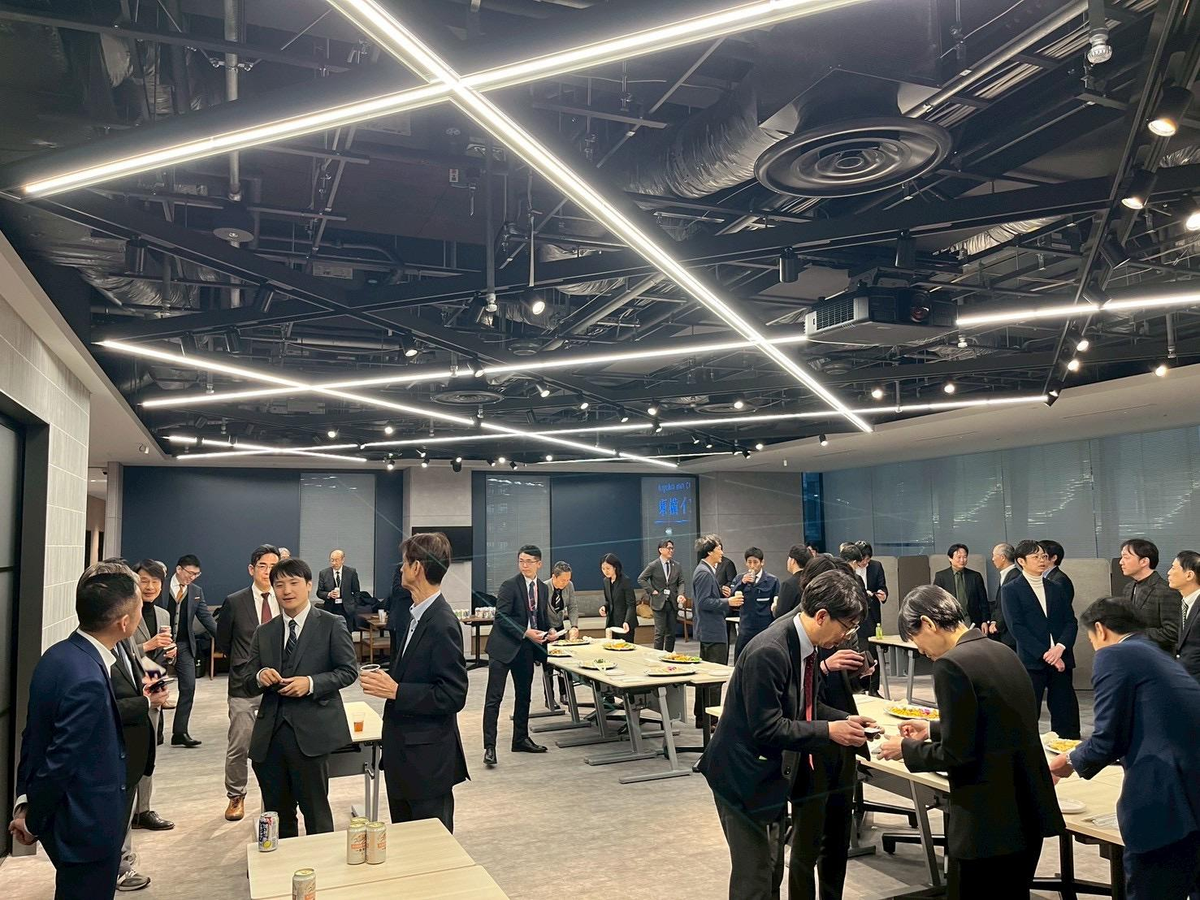写真：選考会後には交流会も開催されます